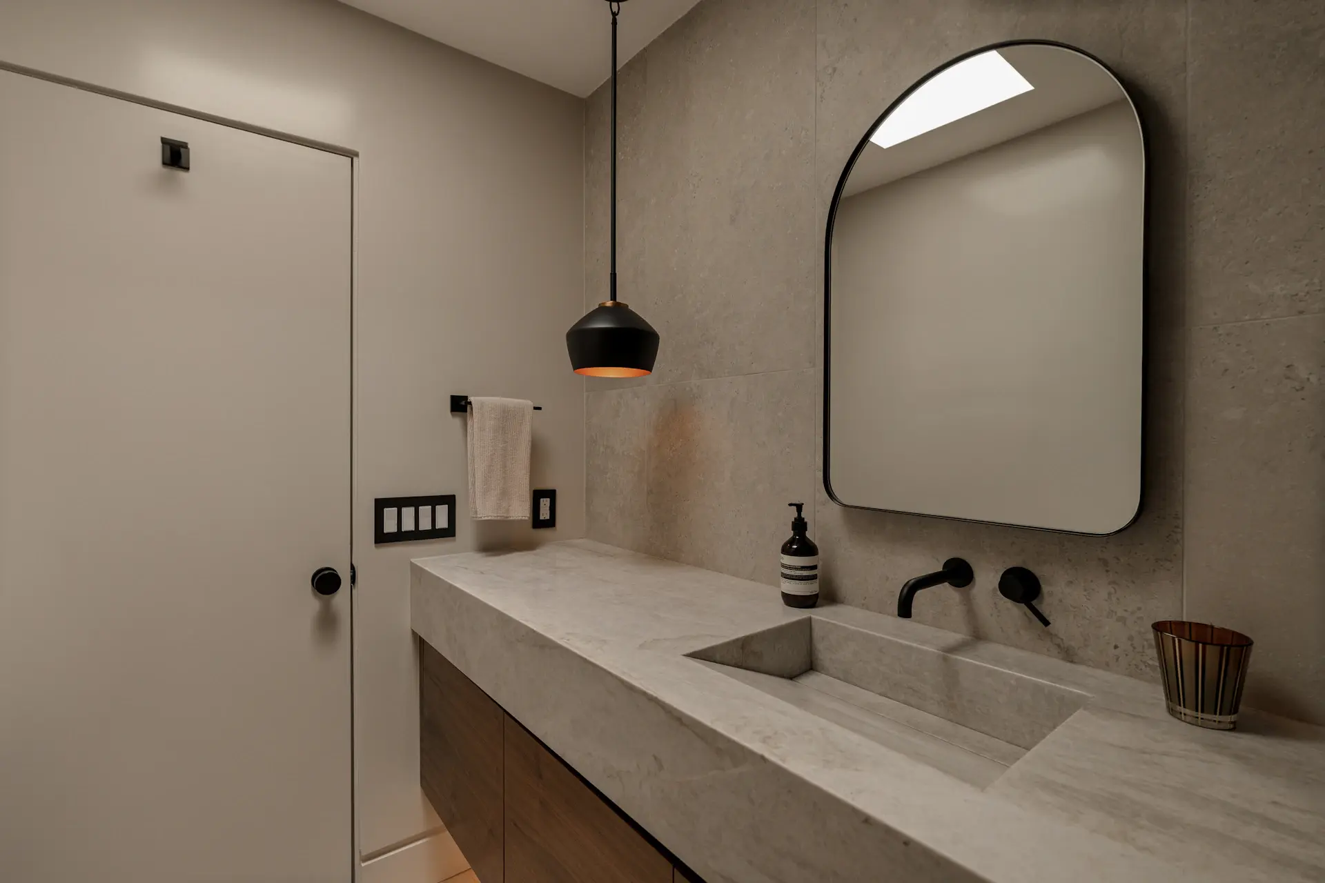 Voegvrije badkamer in microcement