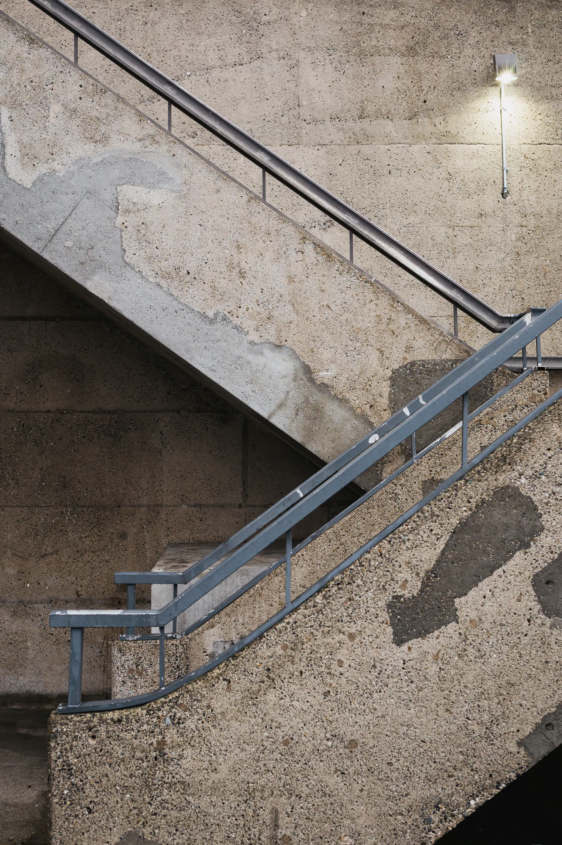 Trappenhuis Antwerpen — microbeton · trap & bordes · 2024